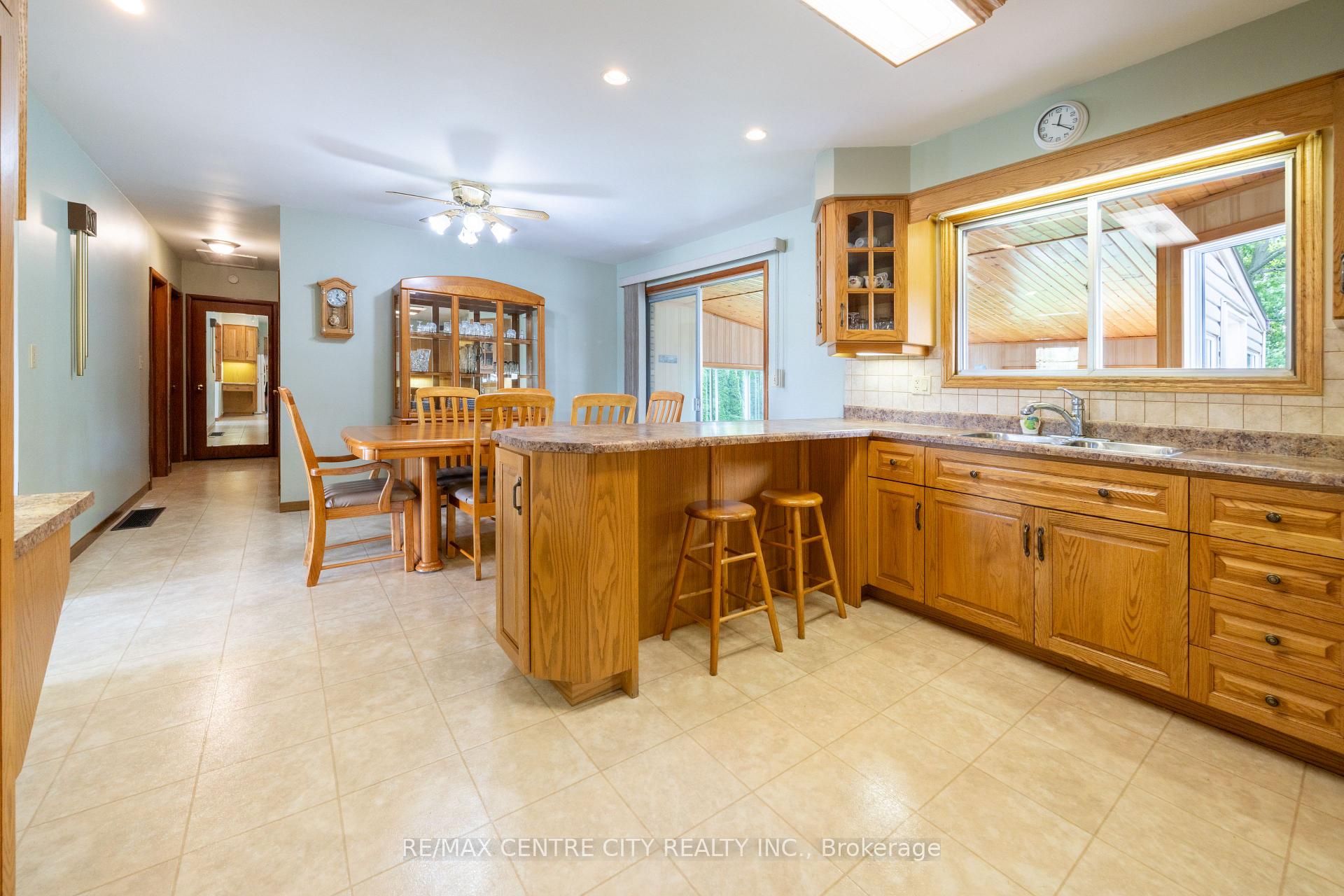 Photo 23 of 3229 Napperton Drive, Strathroy-Caradoc, NW — HOMEH