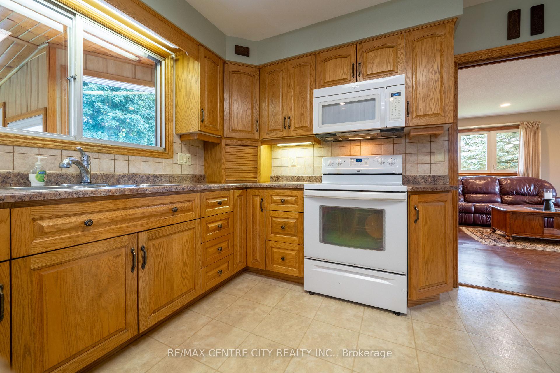 Photo 26 of 3229 Napperton Drive, Strathroy-Caradoc, NW — HOMEH
