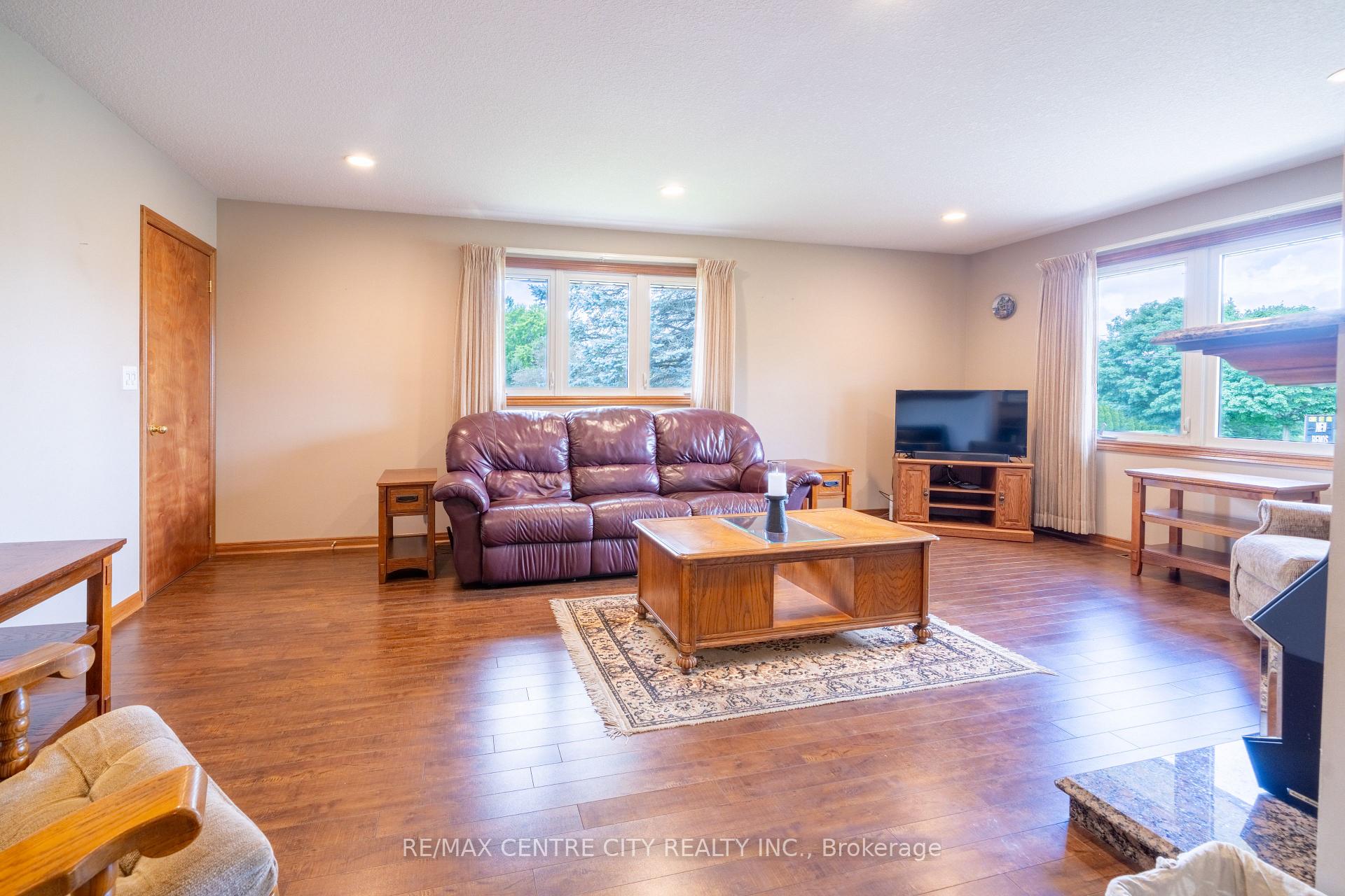 Photo 31 of 3229 Napperton Drive, Strathroy-Caradoc, NW — HOMEH