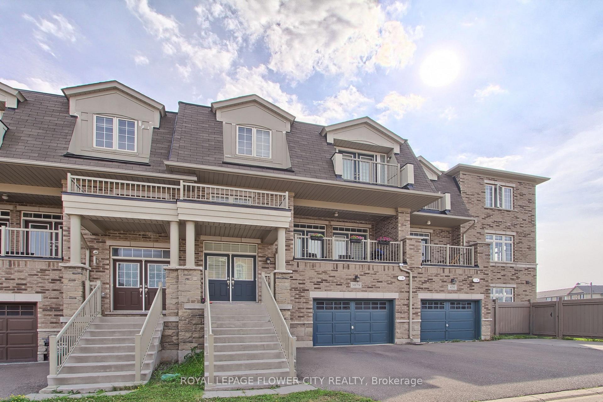 Photo 4 of 3079 Postridge Drive, Oakville, Joshua Meadows — HOMEH