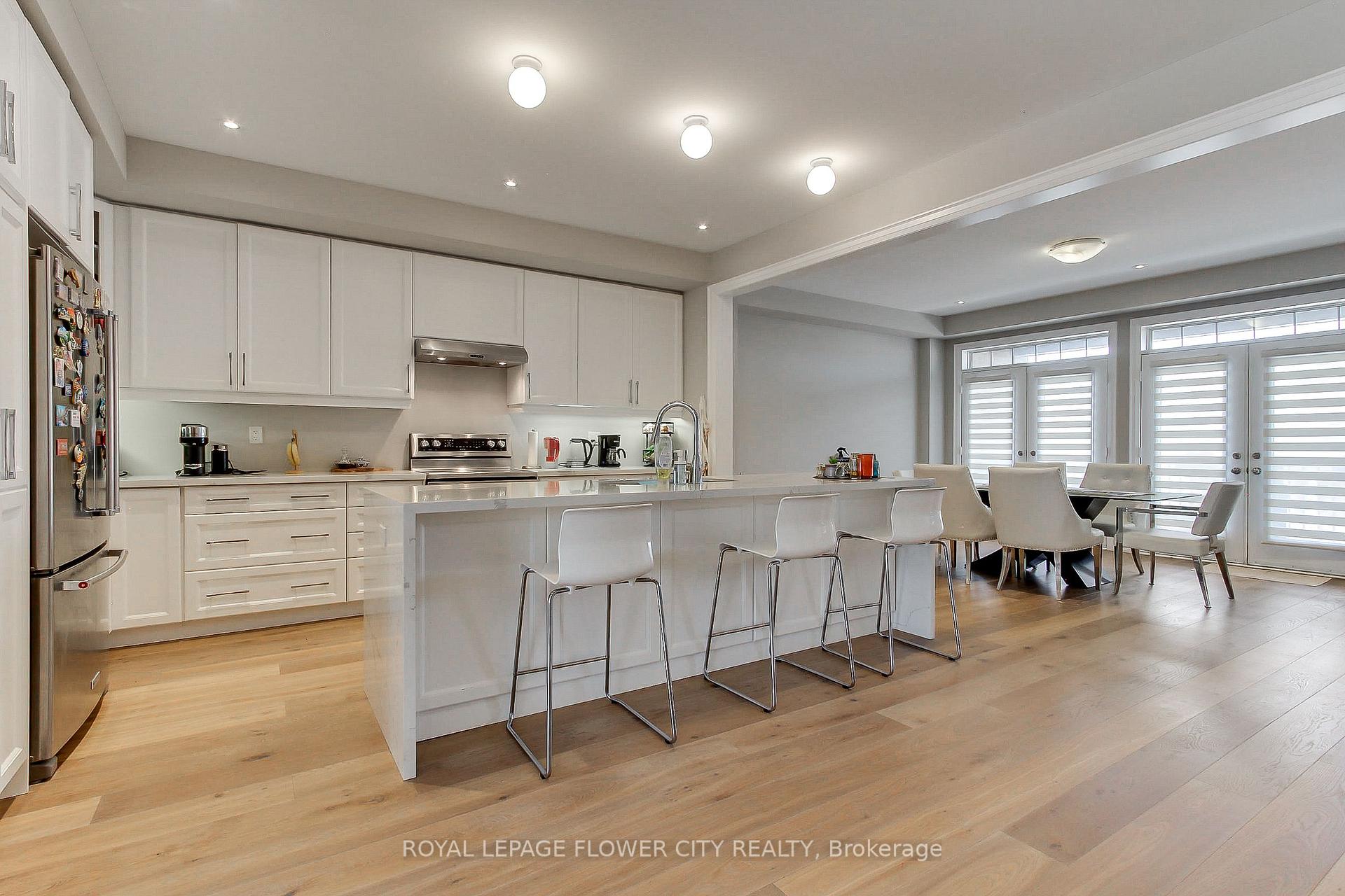 Photo 11 of 3079 Postridge Drive, Oakville, Joshua Meadows — HOMEH