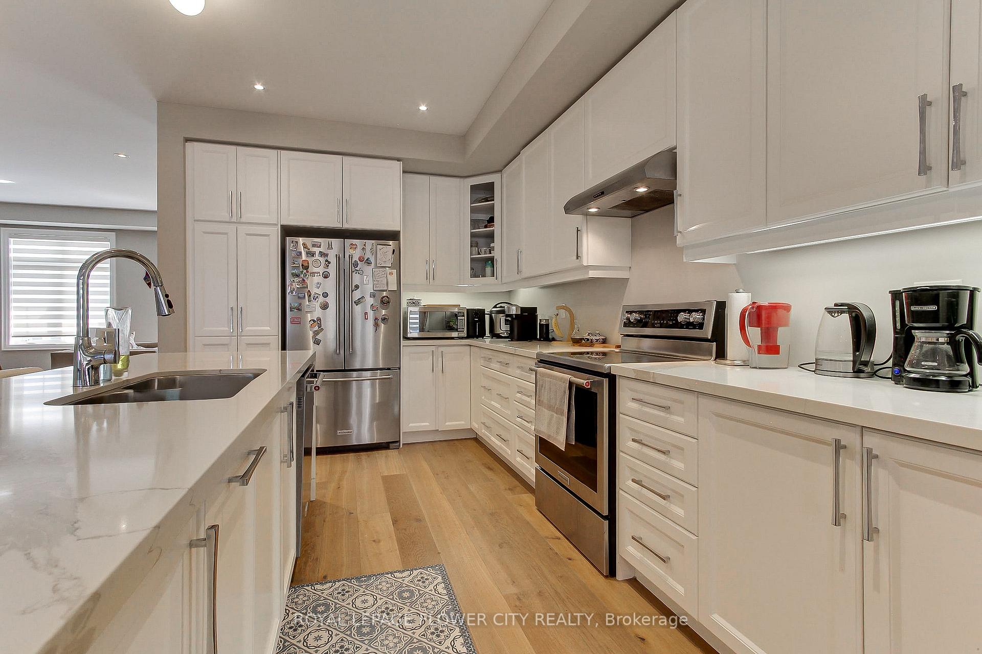 Photo 12 of 3079 Postridge Drive, Oakville, Joshua Meadows — HOMEH