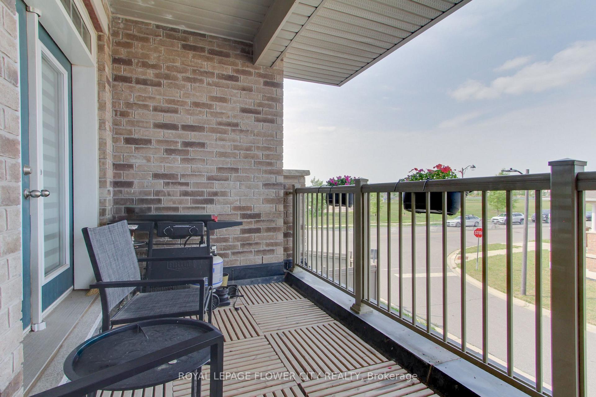 Photo 18 of 3079 Postridge Drive, Oakville, Joshua Meadows — HOMEH