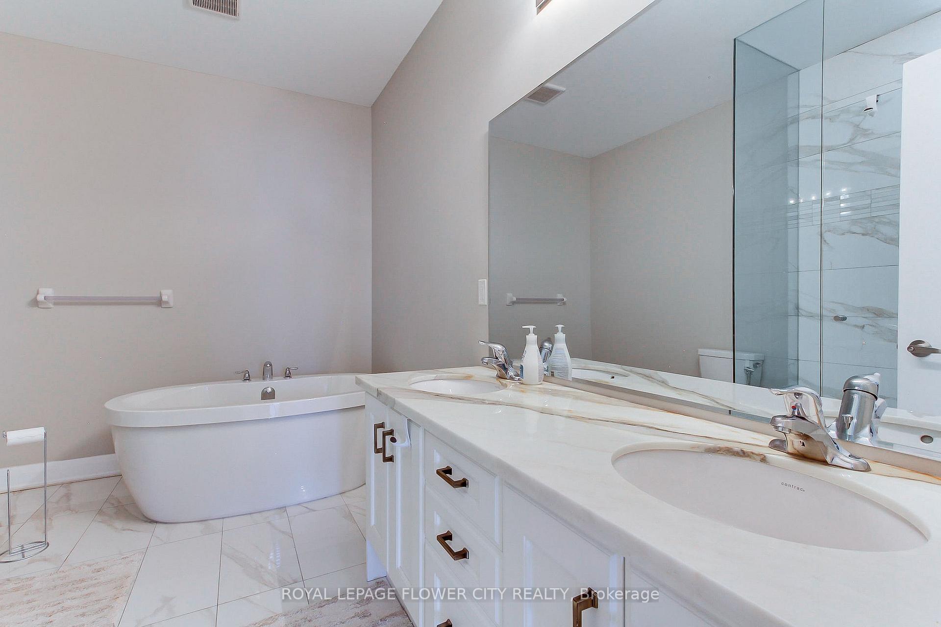 Photo 22 of 3079 Postridge Drive, Oakville, Joshua Meadows — HOMEH