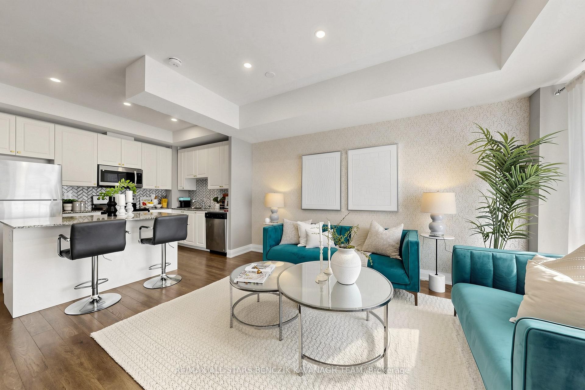 Photo 5 of Unit 1103, 5309 Highway 7, Vaughan, Vaughan Grove — HOMEH