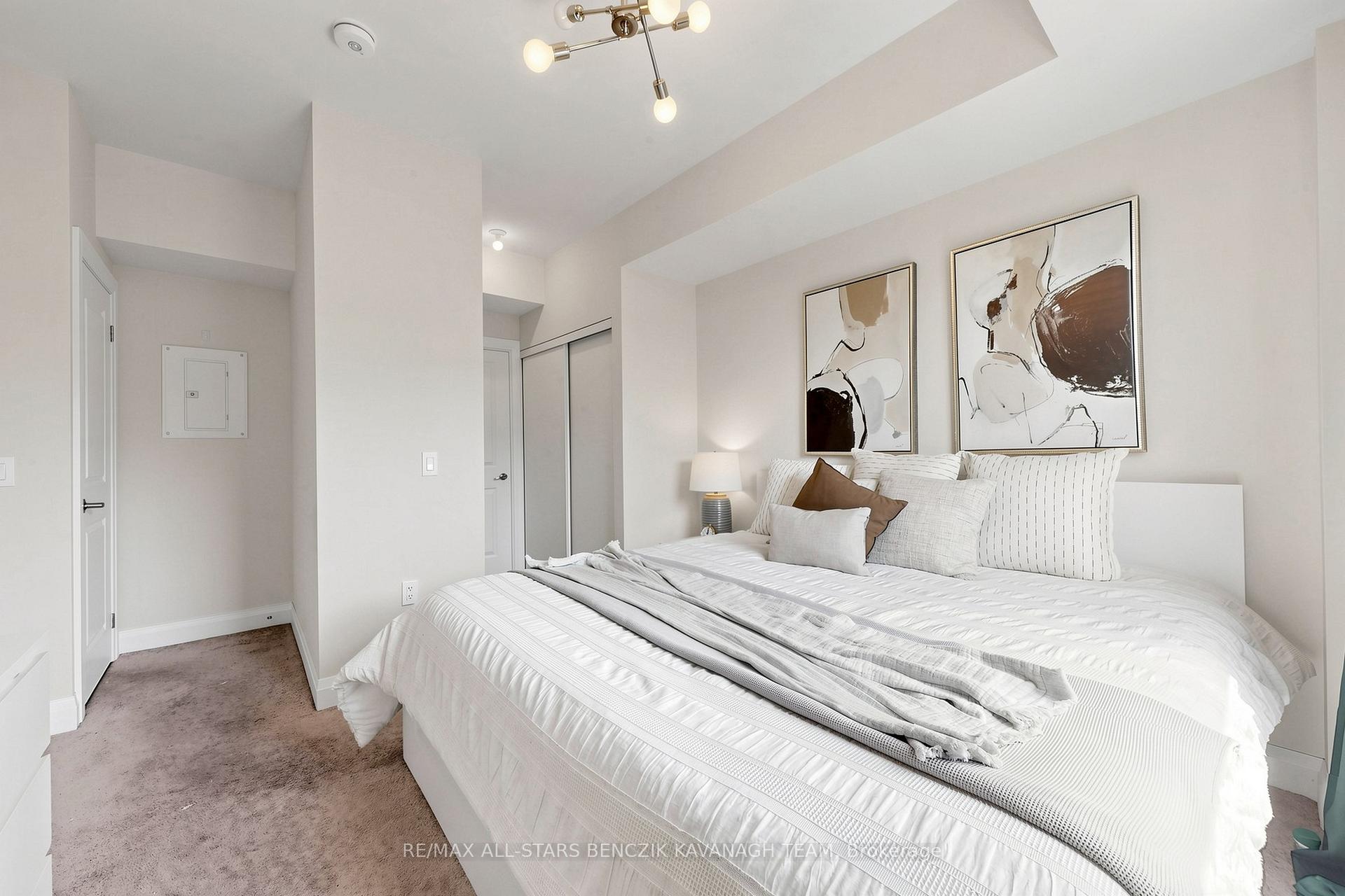 Photo 10 of Unit 1103, 5309 Highway 7, Vaughan, Vaughan Grove — HOMEH