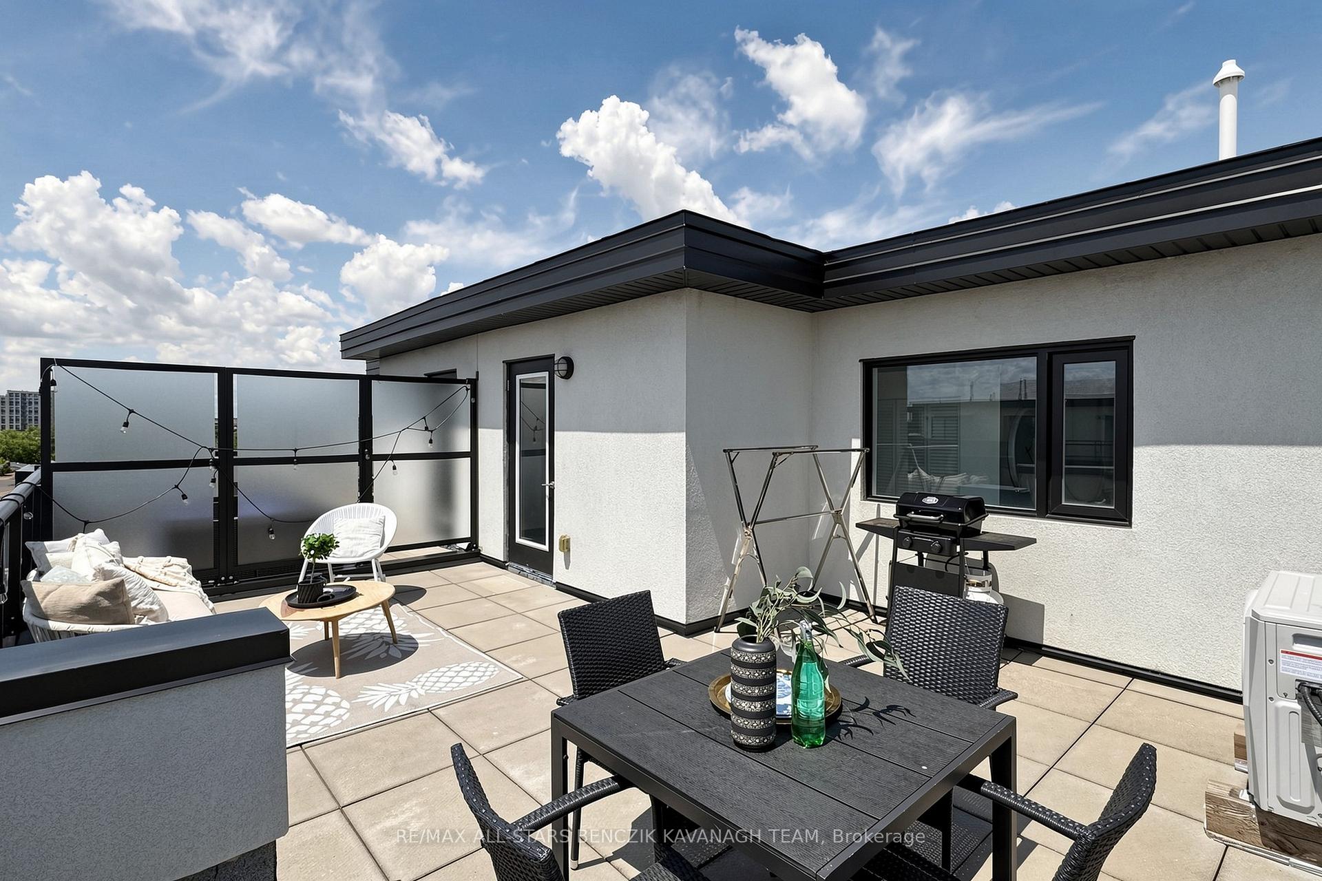 Photo 18 of Unit 1103, 5309 Highway 7, Vaughan, Vaughan Grove — HOMEH