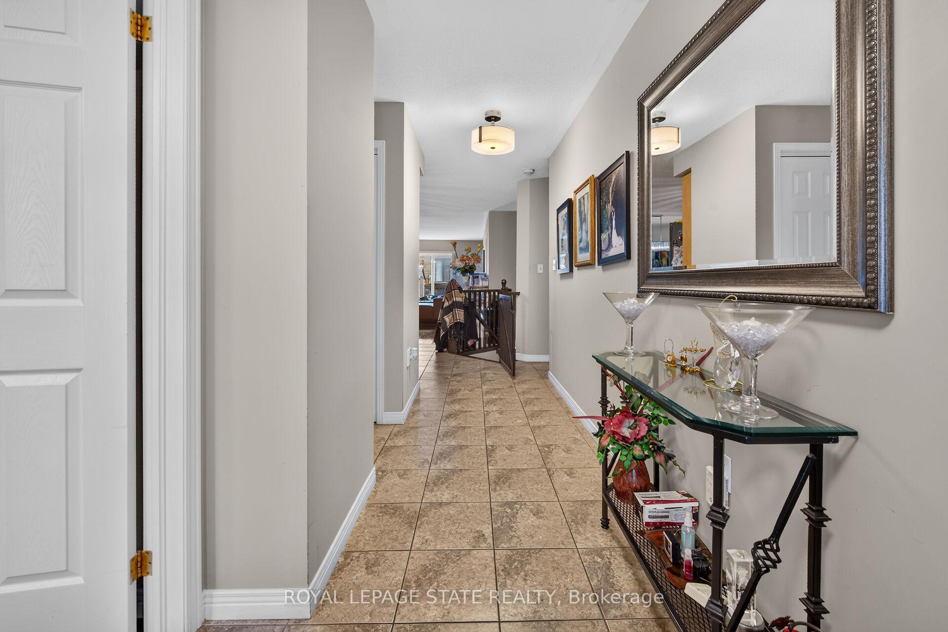 Photo 7 of 47 Hannon Crescent, Hamilton, Rural Glanbrook — HOMEH