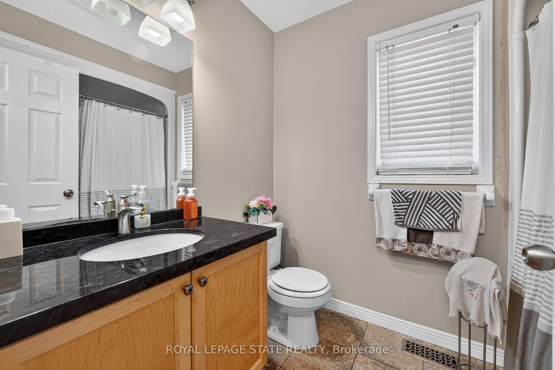 Photo 20 of 47 Hannon Crescent, Hamilton, Rural Glanbrook — HOMEH