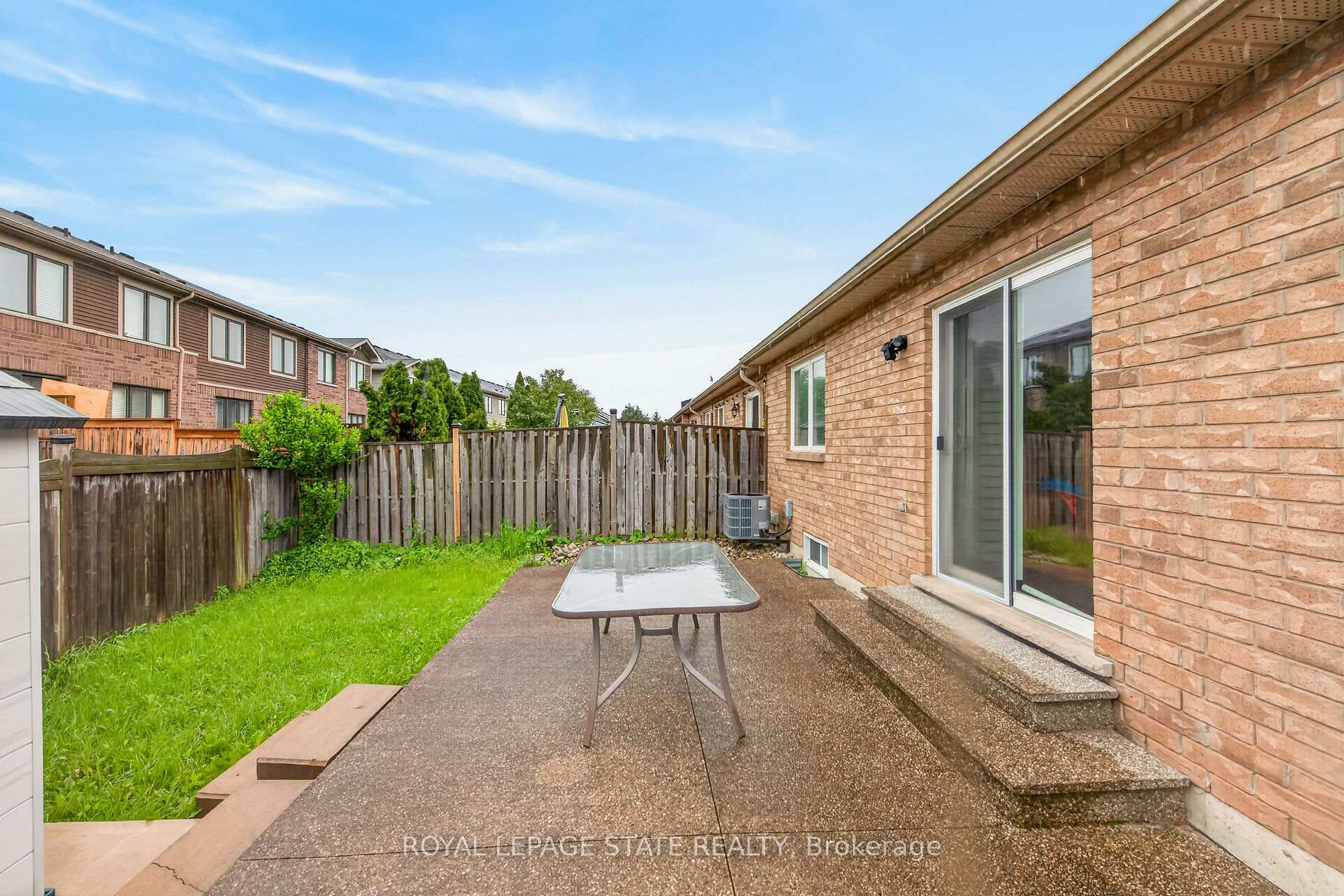 Photo 33 of 47 Hannon Crescent, Hamilton, Rural Glanbrook — HOMEH