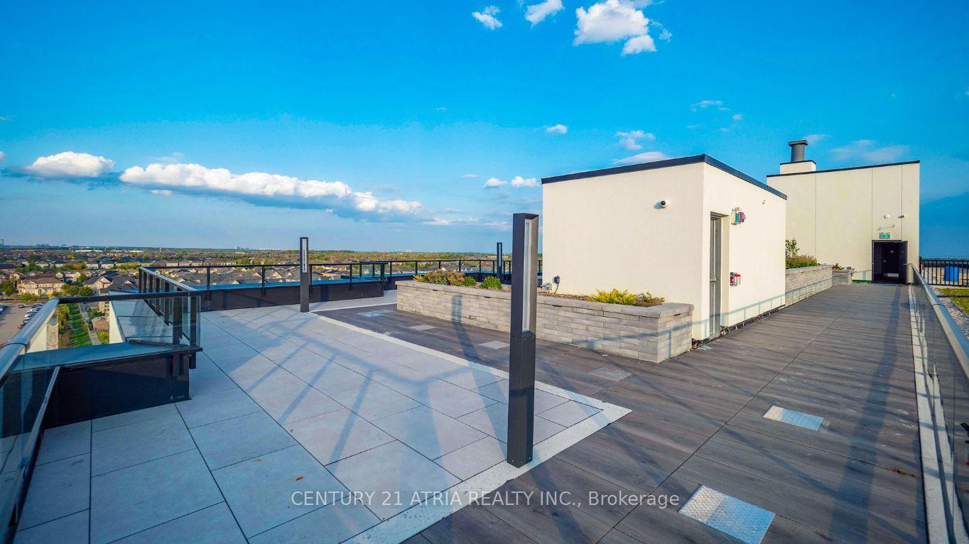 Photo 16 of Unit 704, 2475 Old Bronte Road, Oakville, West Oak Trails — HOMEH