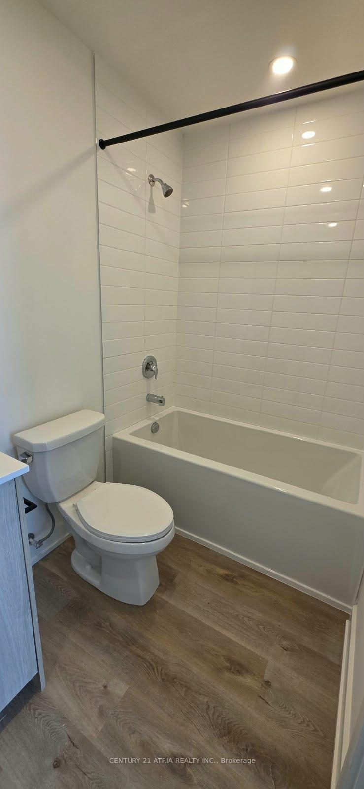 Photo 28 of Unit 704, 2475 Old Bronte Road, Oakville, West Oak Trails — HOMEH