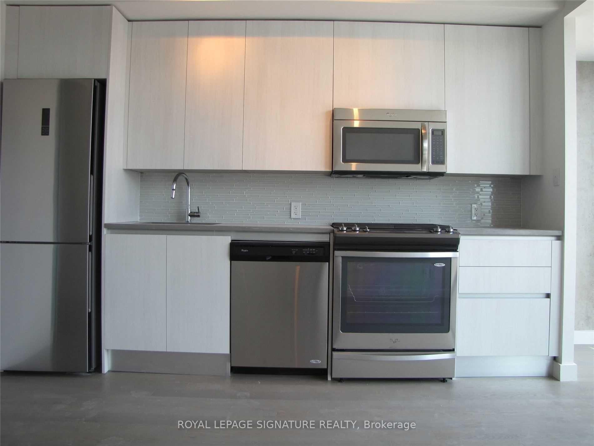 Photo 8 of Unit 1612, 111 Bathurst Street, Toronto, Waterfront Communities — HOMEH