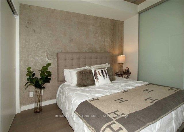 Photo 11 of Unit 1612, 111 Bathurst Street, Toronto, Waterfront Communities — HOMEH