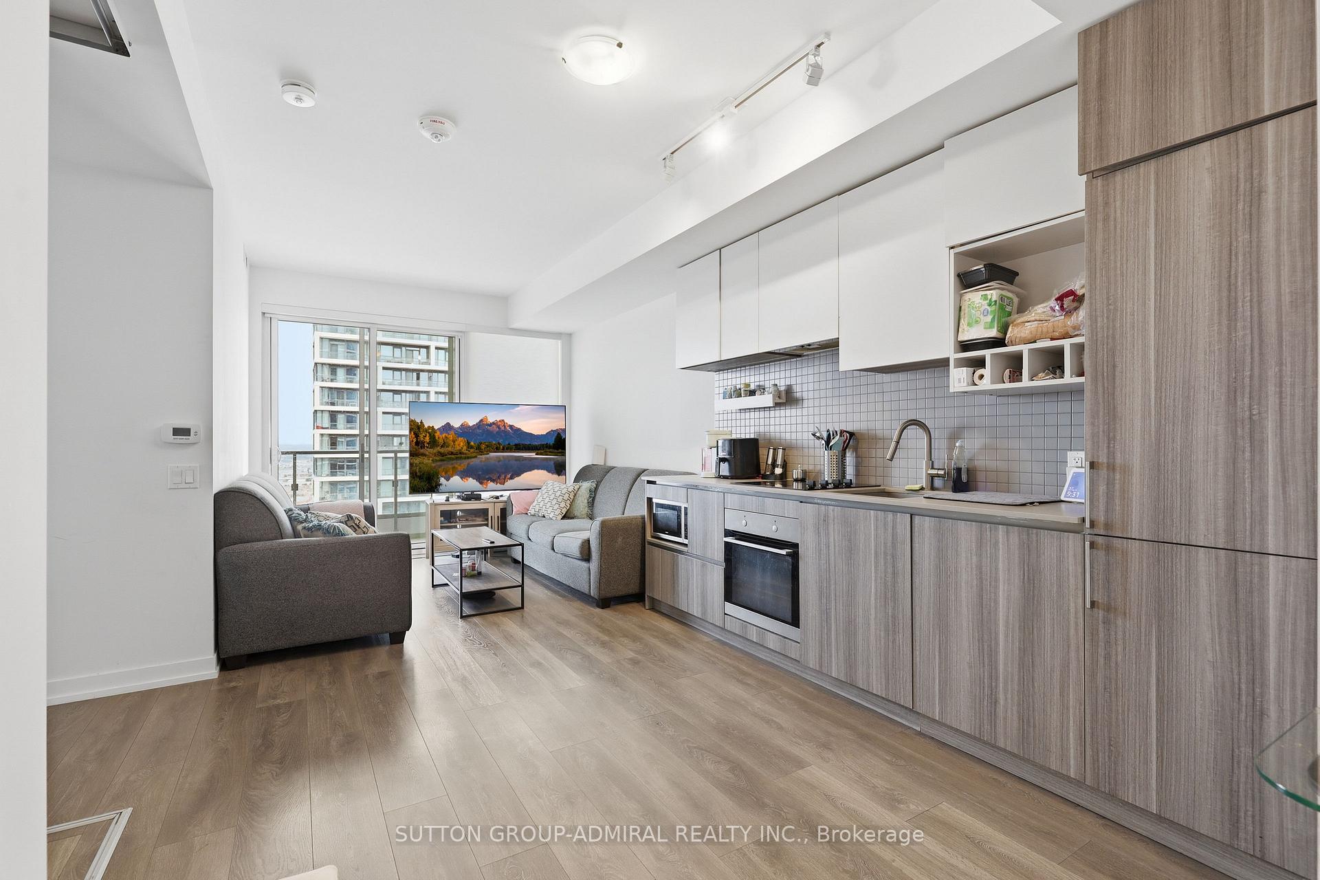 Photo 4 of Unit 3901, 5 Buttermill Avenue, Vaughan, Vaughan Corporate Centre — HOMEH