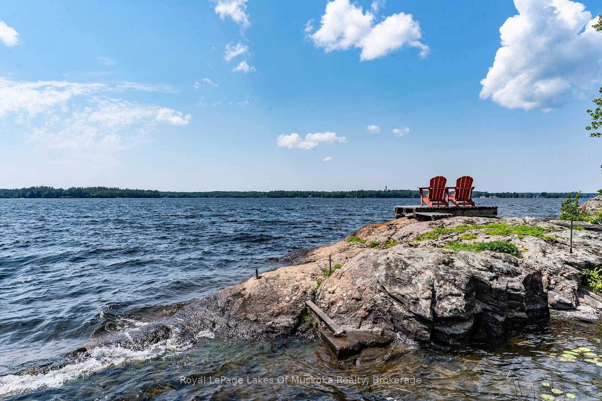 Photo 2 of 1 Island 2SL, Gravenhurst, Morrison — HOMEH