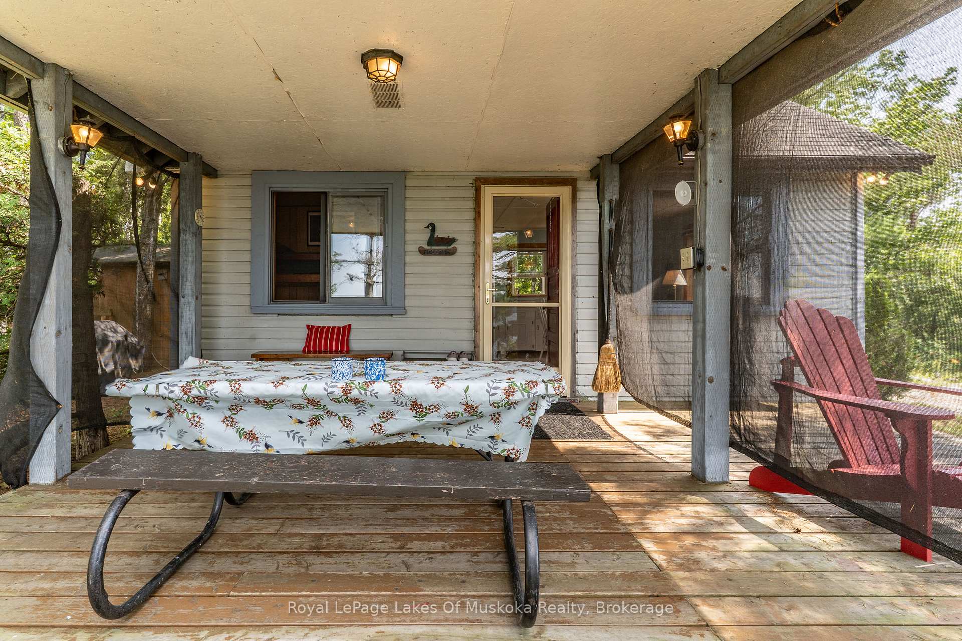 Photo 18 of 1 Island 2SL, Gravenhurst, Morrison — HOMEH