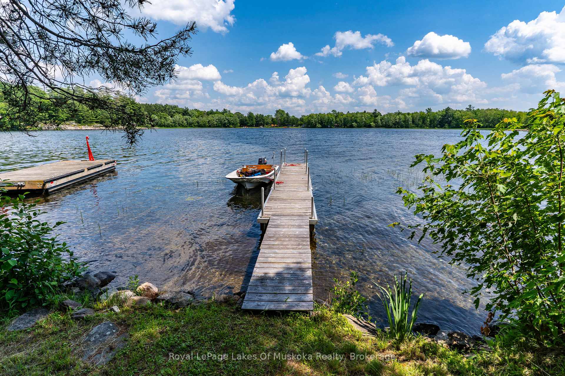 Photo 26 of 1 Island 2SL, Gravenhurst, Morrison — HOMEH
