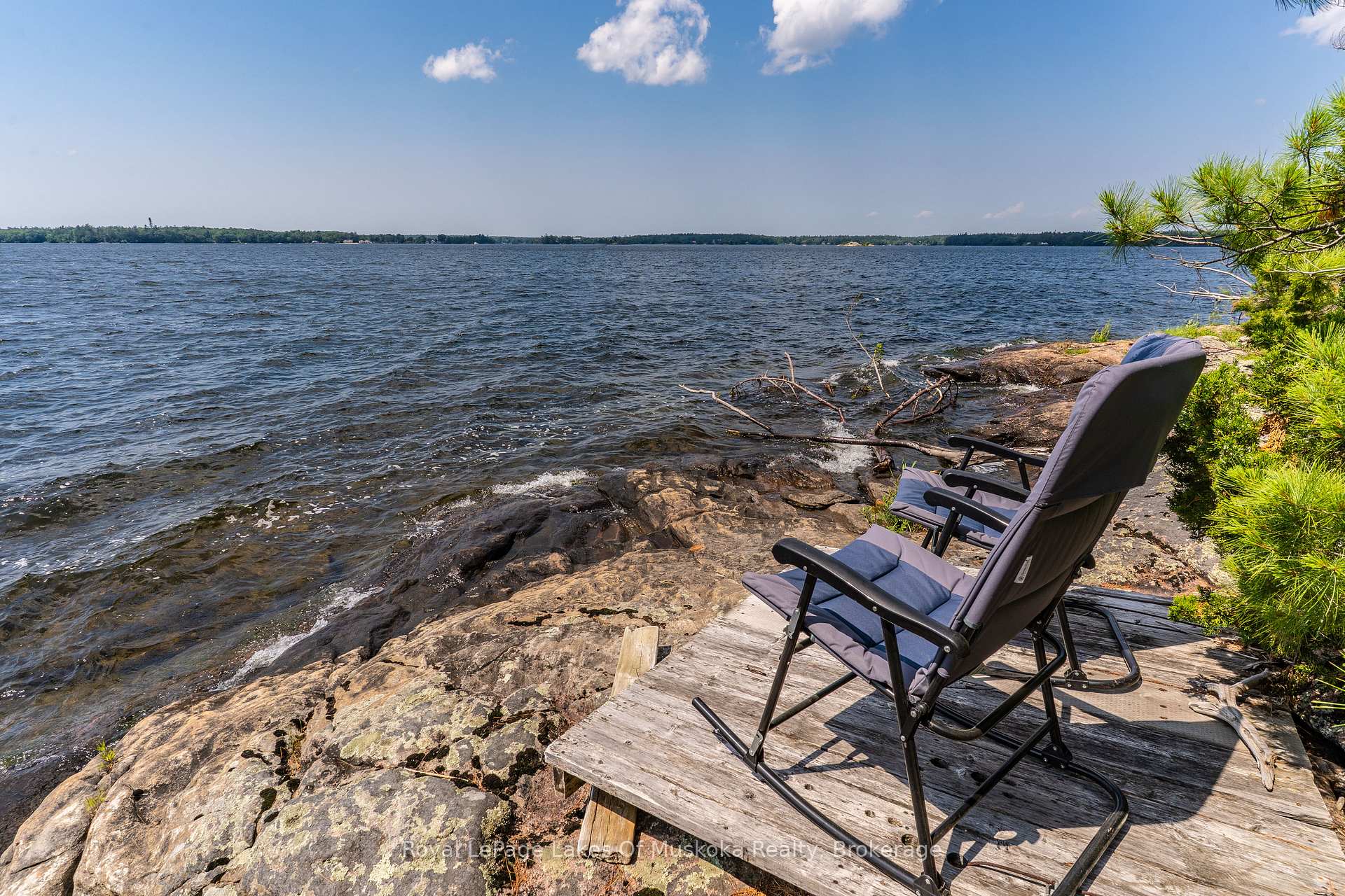 Photo 28 of 1 Island 2SL, Gravenhurst, Morrison — HOMEH