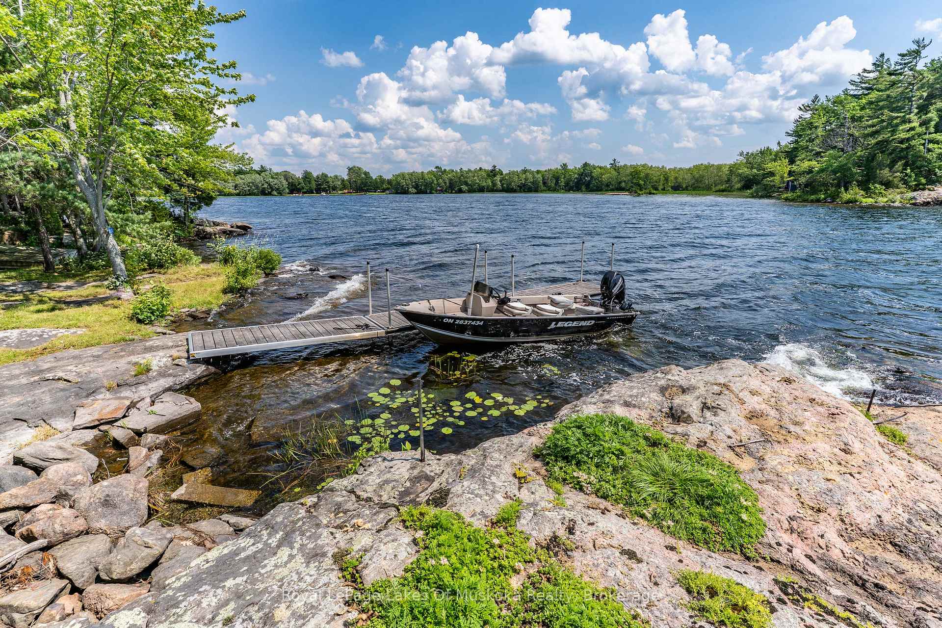 Photo 29 of 1 Island 2SL, Gravenhurst, Morrison — HOMEH