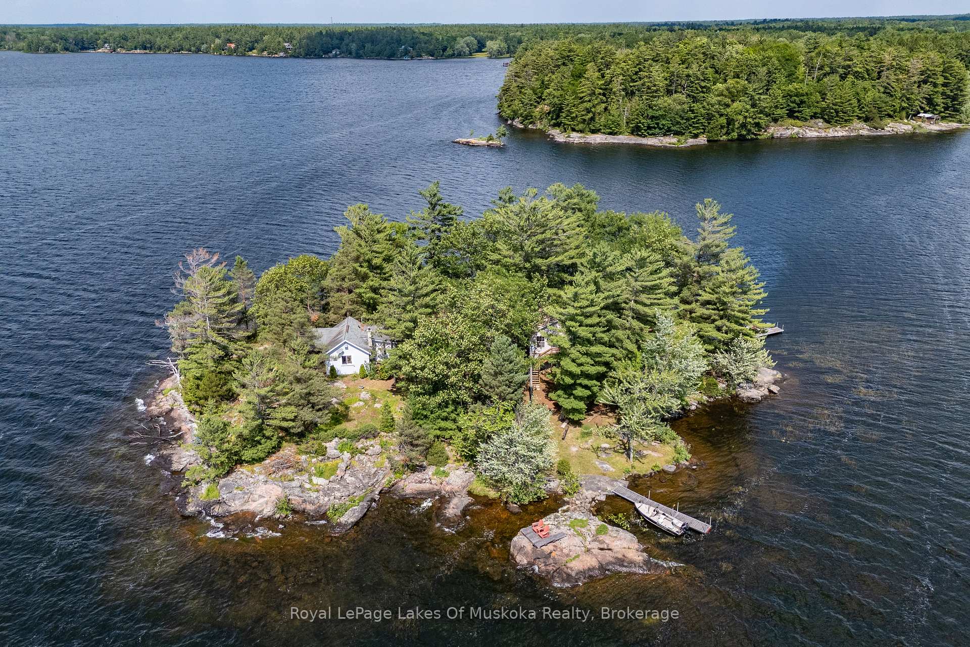 Photo 30 of 1 Island 2SL, Gravenhurst, Morrison — HOMEH