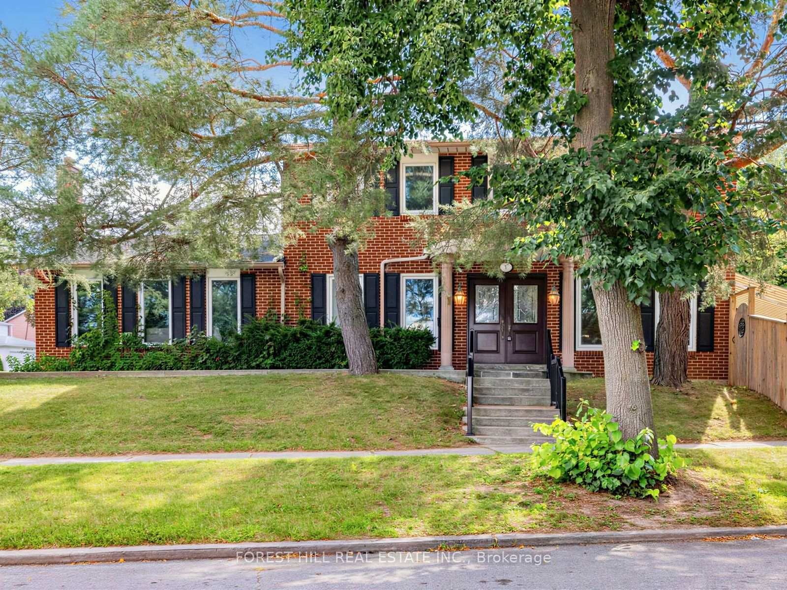 Photo 1 of 1 Ames Circle, North York, Banbury-Don Mills — HOMEH