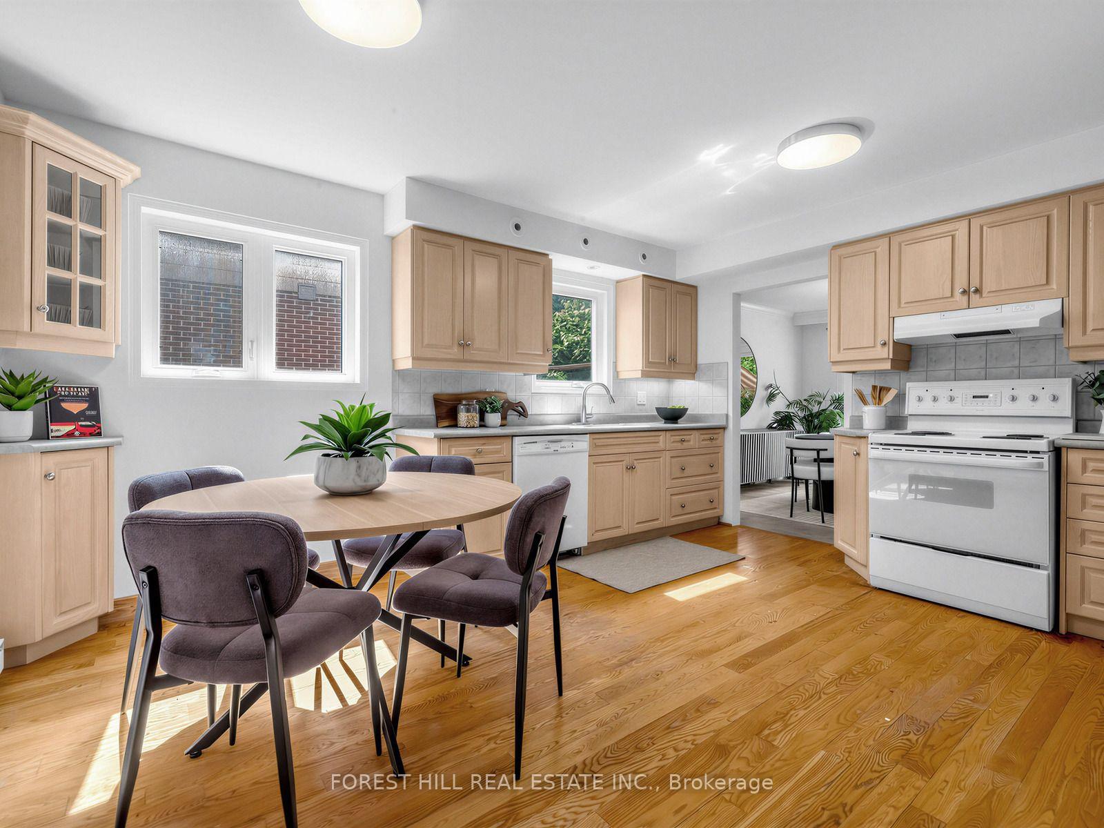 Photo 17 of 1 Ames Circle, North York, Banbury-Don Mills — HOMEH