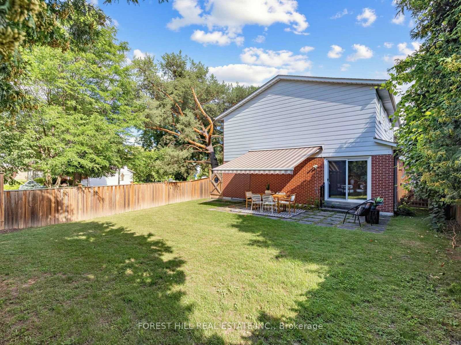 Photo 32 of 1 Ames Circle, North York, Banbury-Don Mills — HOMEH