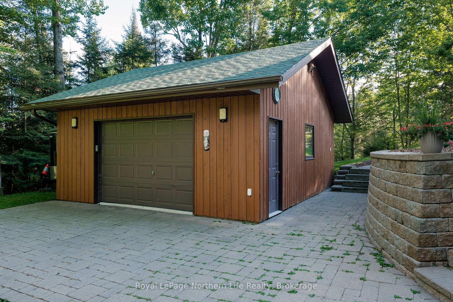 Photo 4 of 41 Pebble Beach Drive, Callander — HOMEH