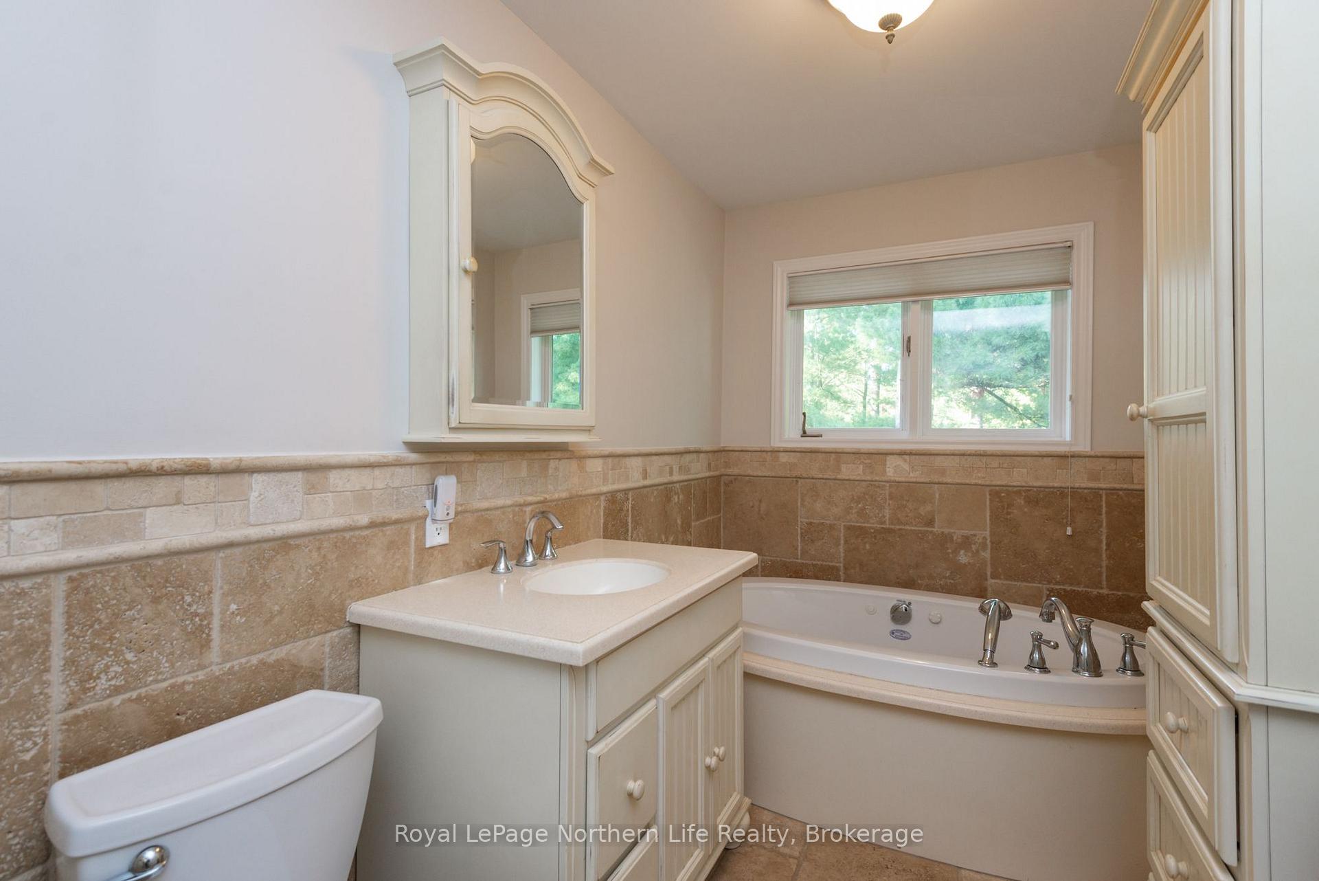 Photo 37 of 41 Pebble Beach Drive, Callander — HOMEH
