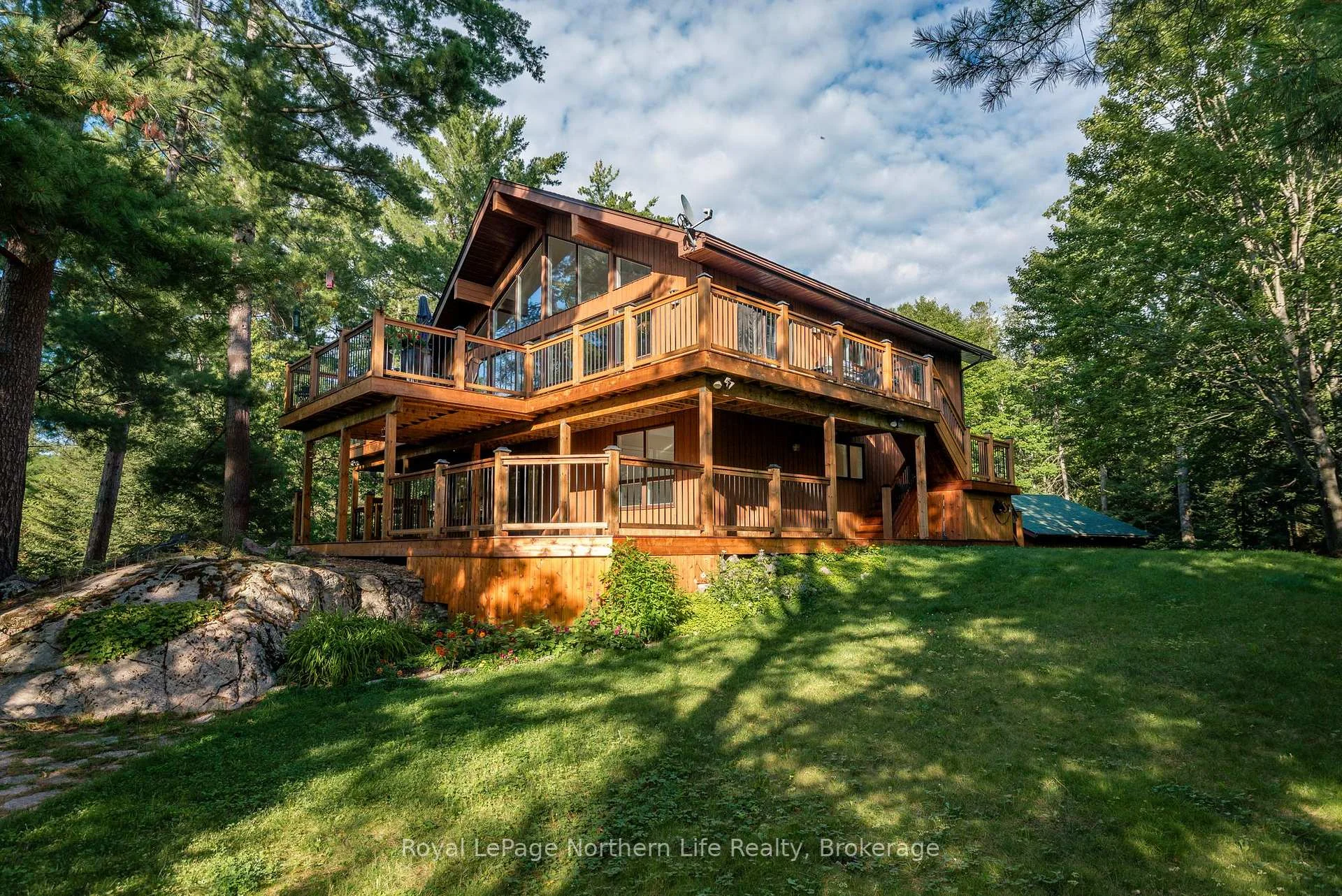 Photo 5 of 41 Pebble Beach Drive, Callander — HOMEH