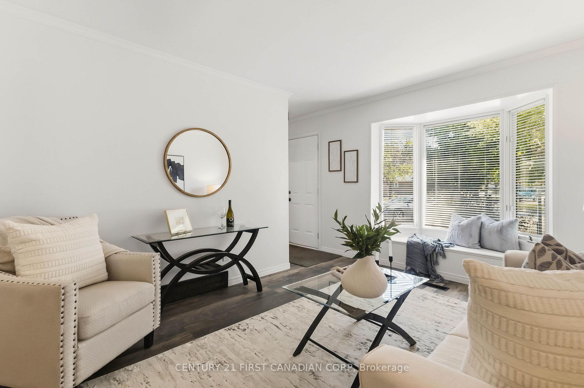 Photo 6 of 34 Speight Court, London, East I — HOMEH