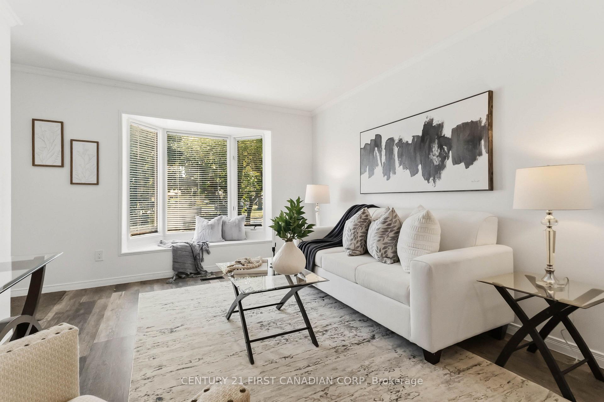 Photo 9 of 34 Speight Court, London, East I — HOMEH