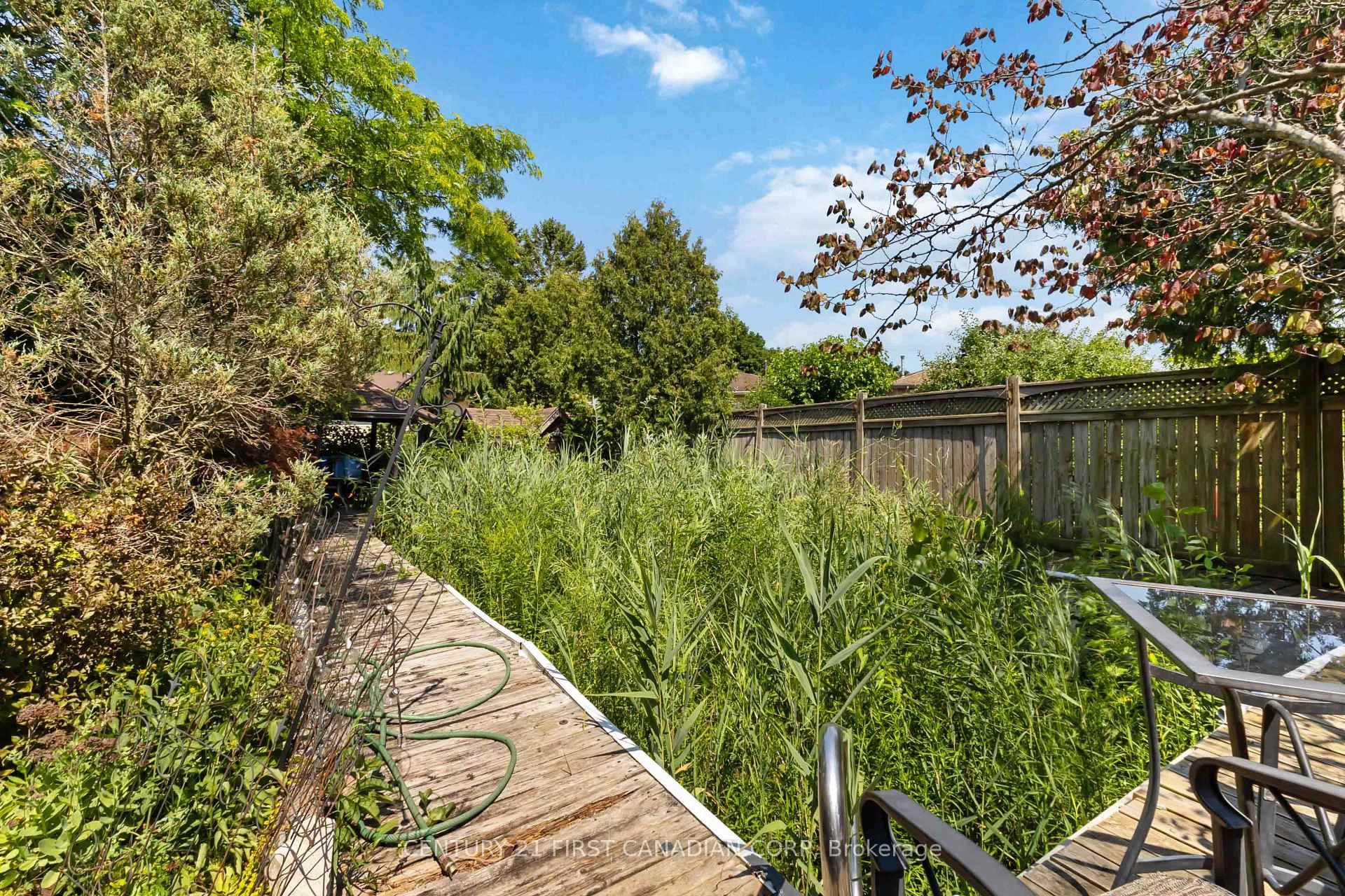 Photo 42 of 34 Speight Court, London, East I — HOMEH
