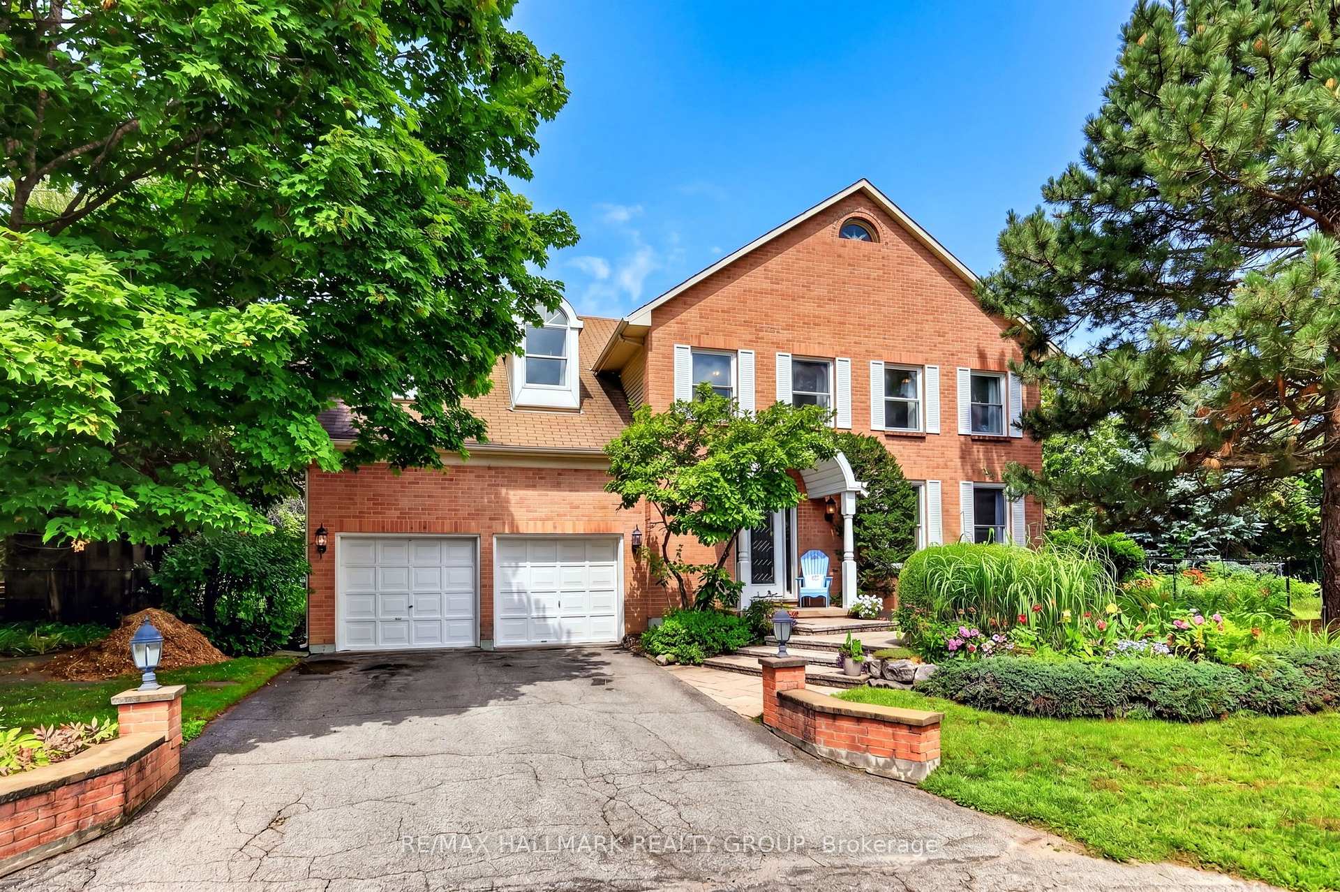Photo 1 of 9 Kintail Court, Ottawa, Stittsville (Central) — HOMEH