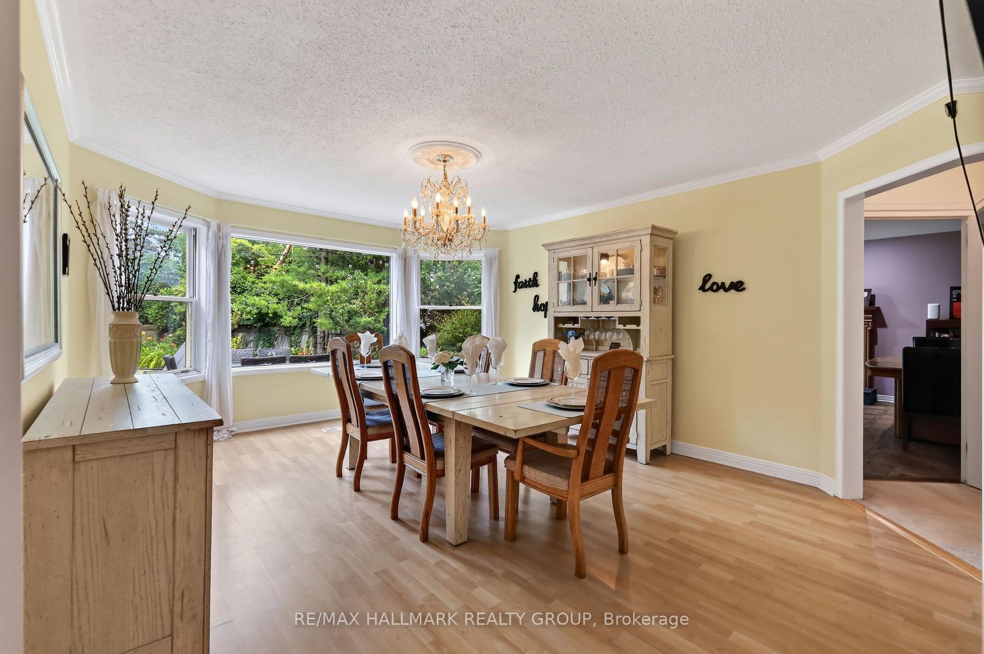 Photo 7 of 9 Kintail Court, Ottawa, Stittsville (Central) — HOMEH