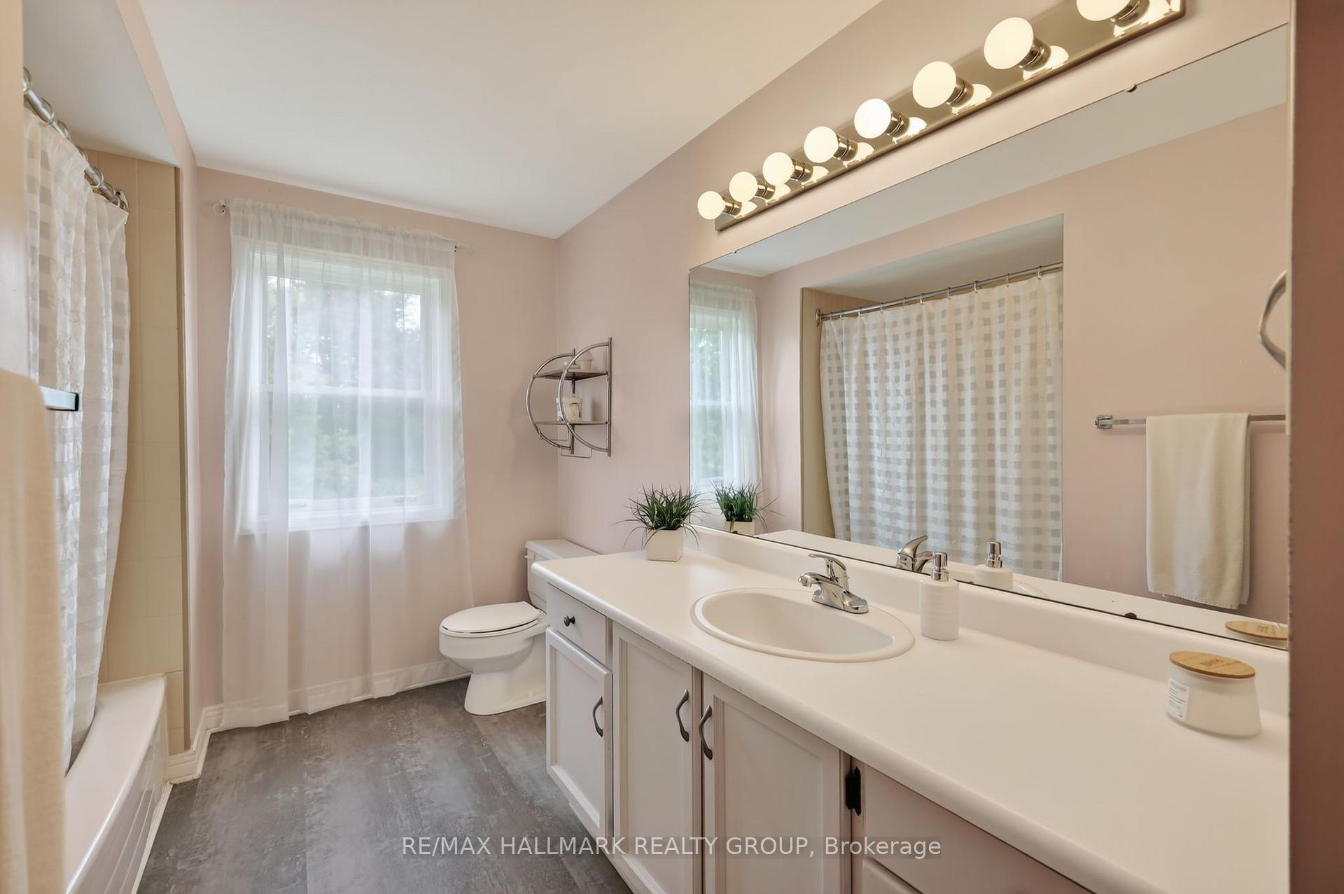 Photo 34 of 9 Kintail Court, Ottawa, Stittsville (Central) — HOMEH