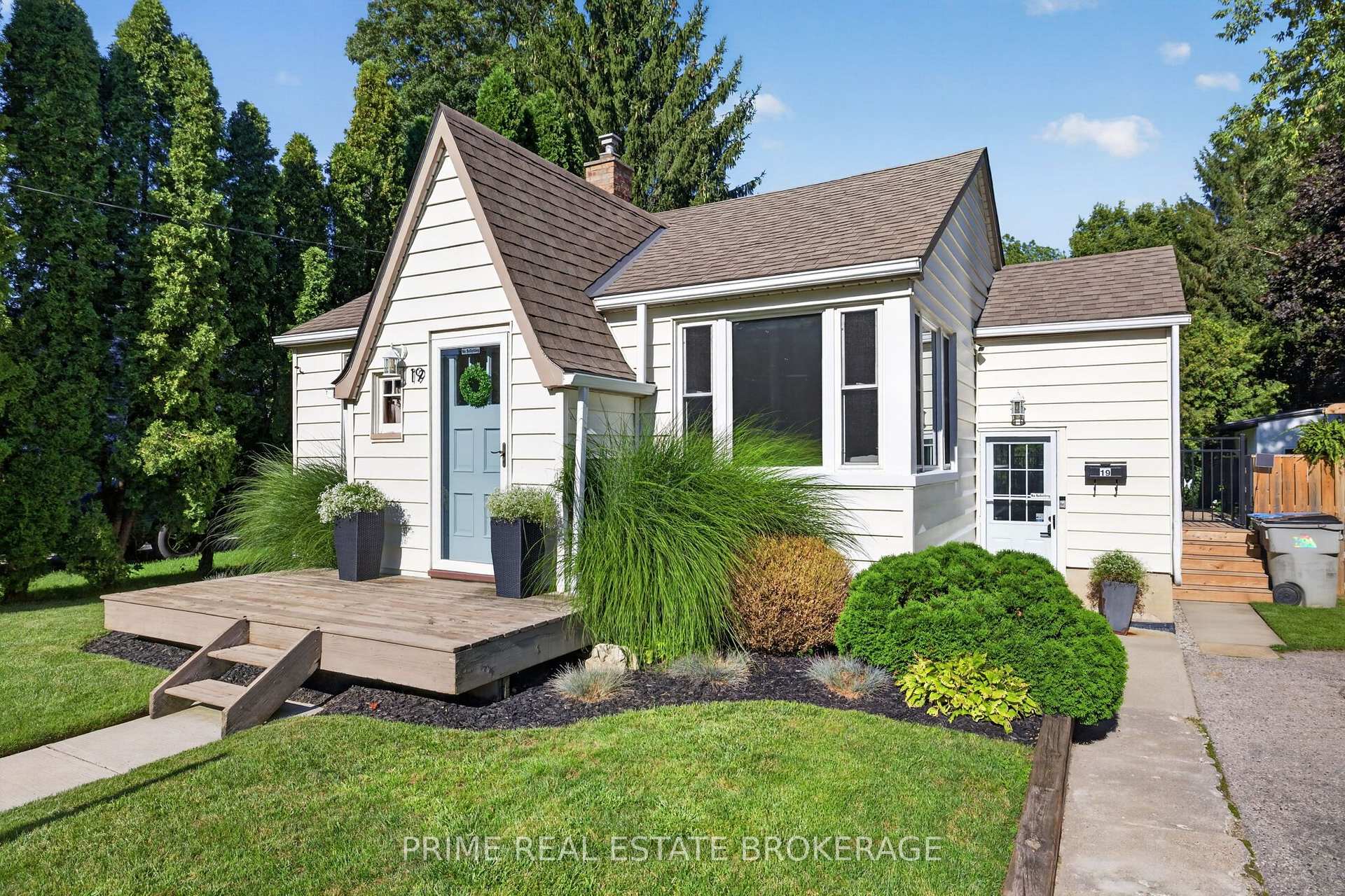 Photo 3 of 19 Garden Avenue, Middlesex Centre, Delaware Town — HOMEH