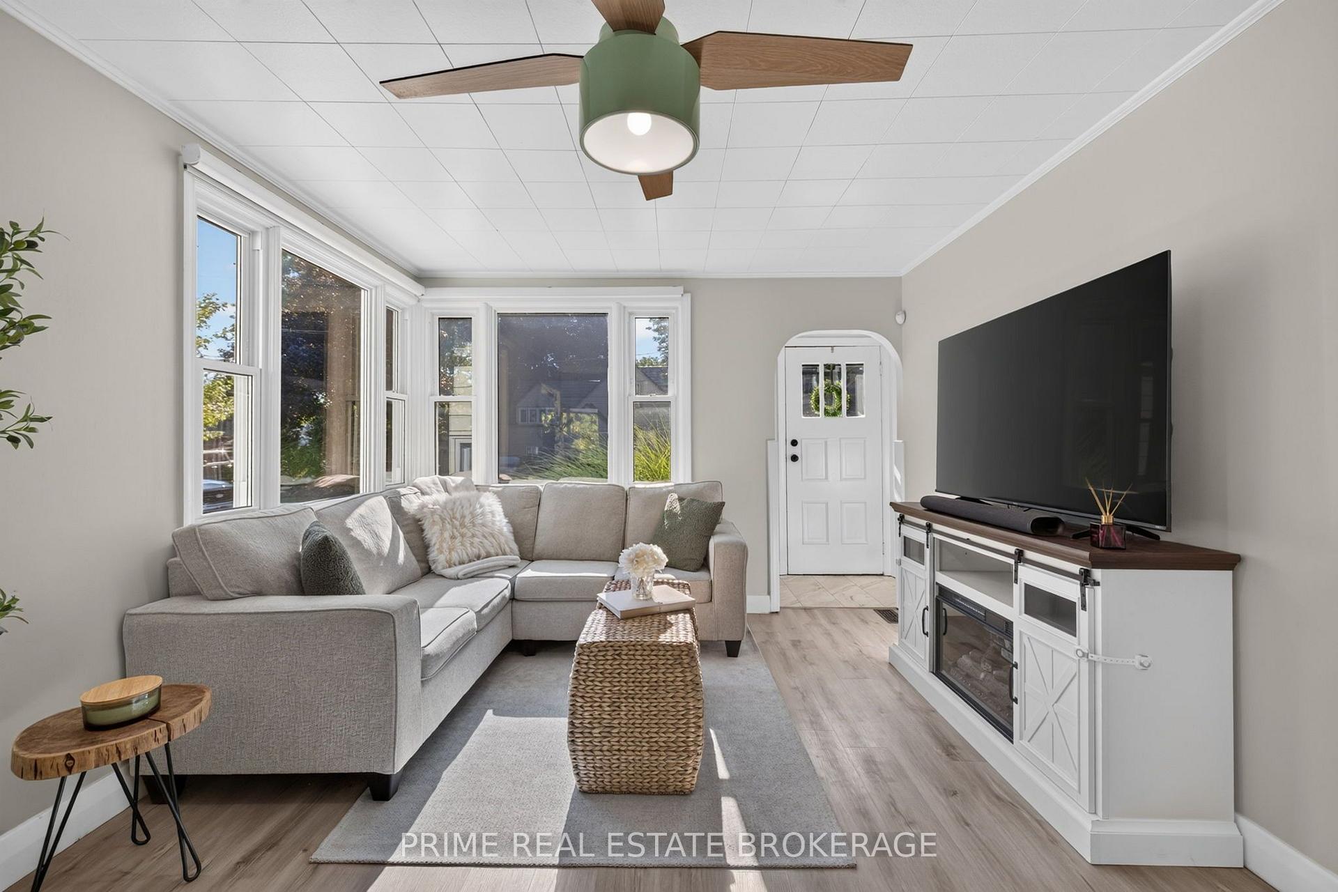 Photo 5 of 19 Garden Avenue, Middlesex Centre, Delaware Town — HOMEH