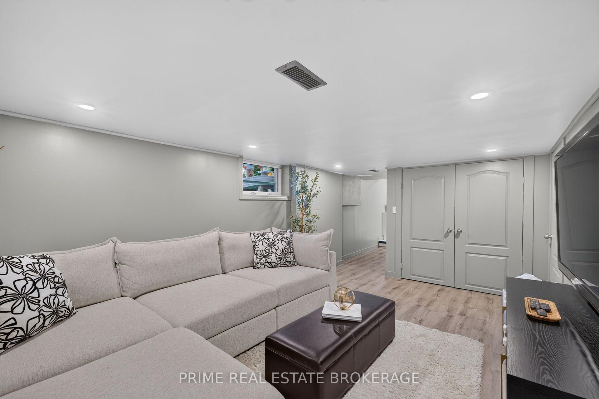 Photo 22 of 19 Garden Avenue, Middlesex Centre, Delaware Town — HOMEH