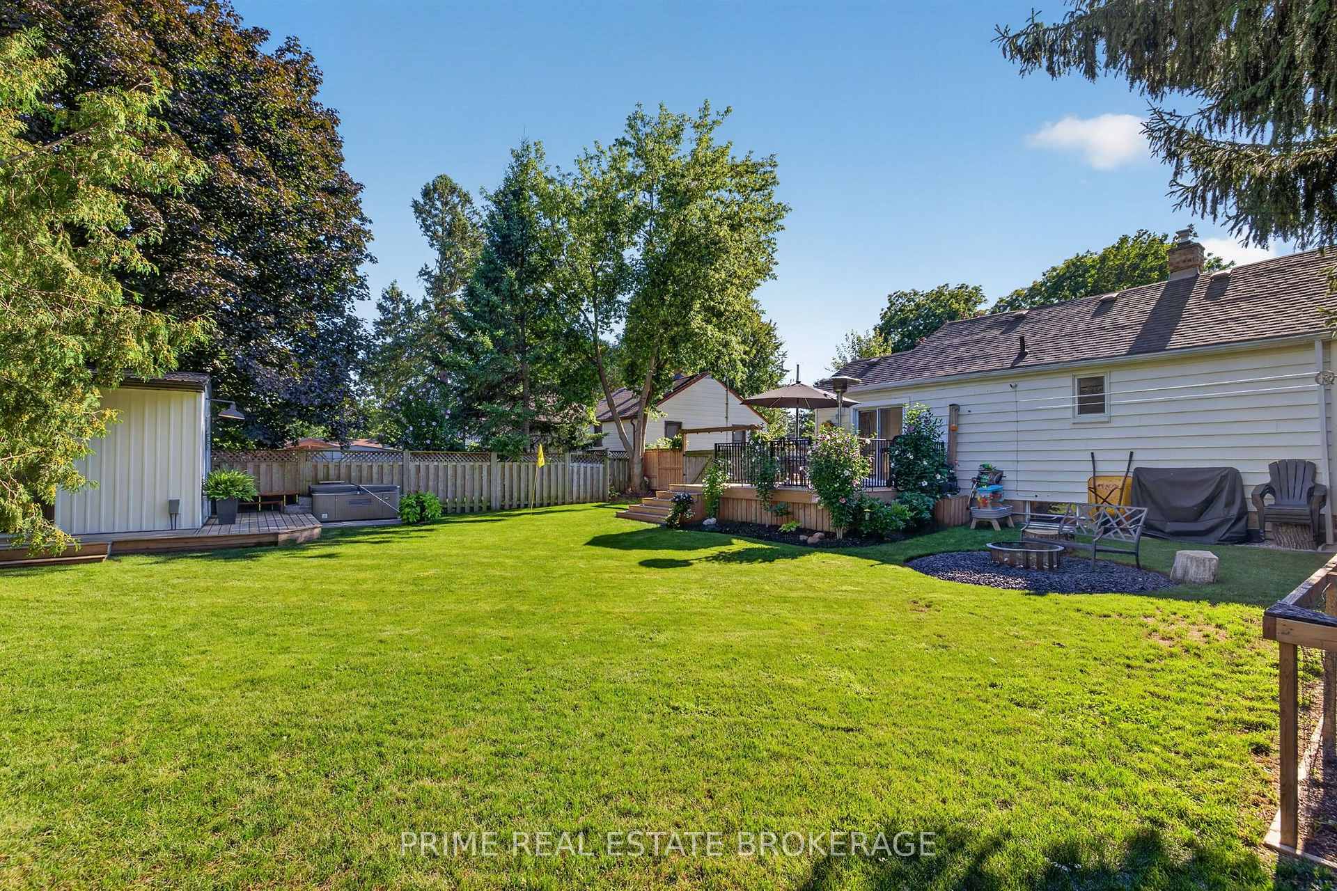 Photo 35 of 19 Garden Avenue, Middlesex Centre, Delaware Town — HOMEH