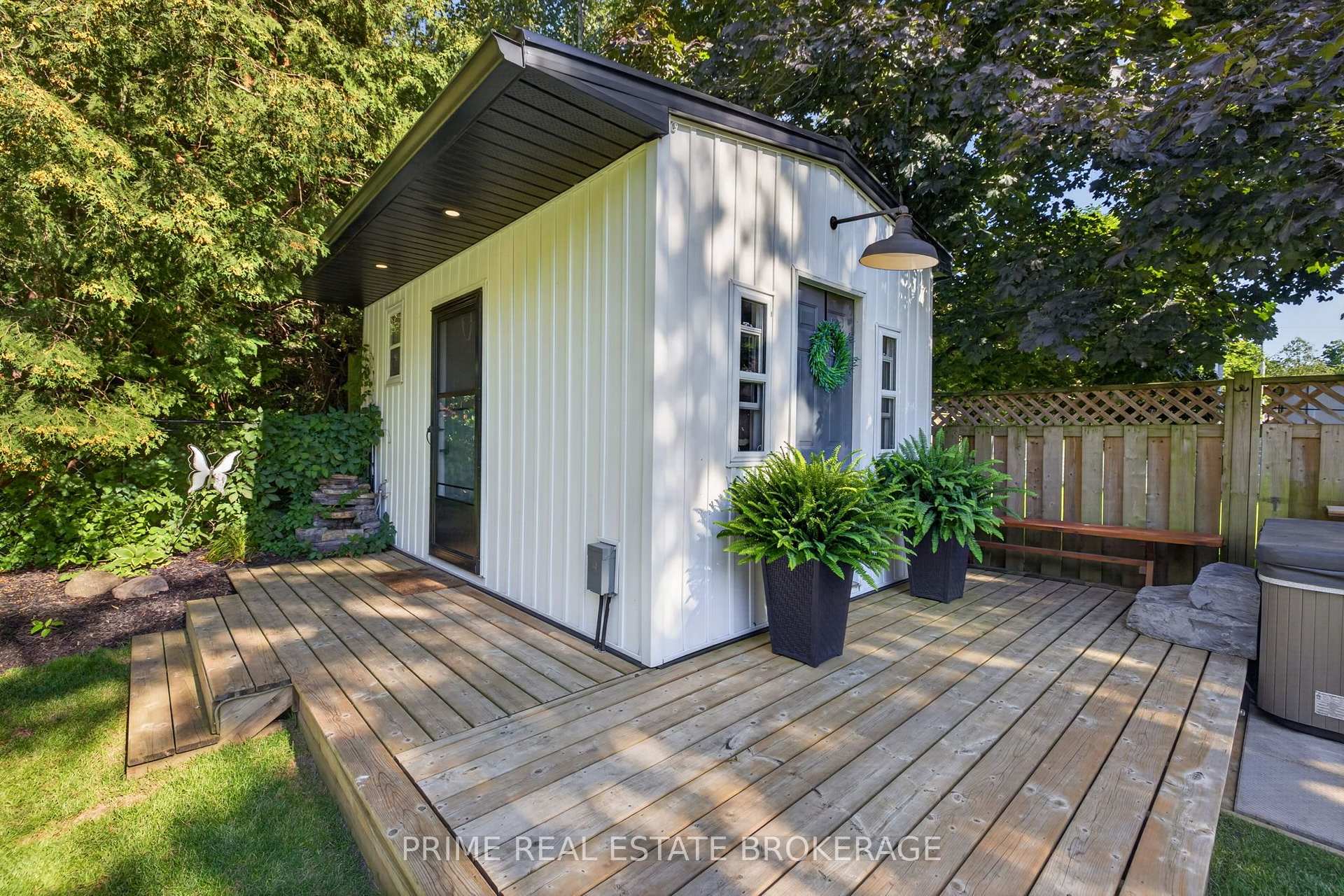 Photo 36 of 19 Garden Avenue, Middlesex Centre, Delaware Town — HOMEH