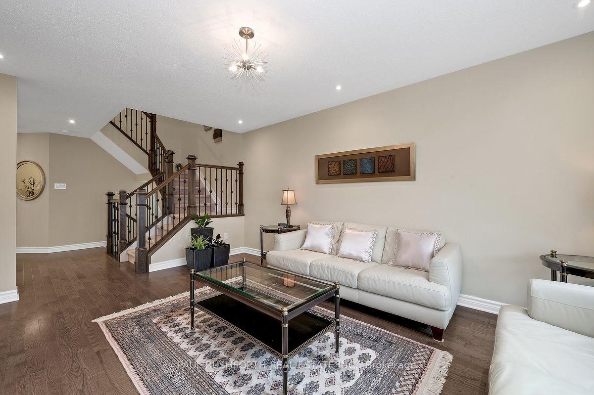 Photo 7 of 117 Lerta Way, Ottawa, Avalon West — HOMEH