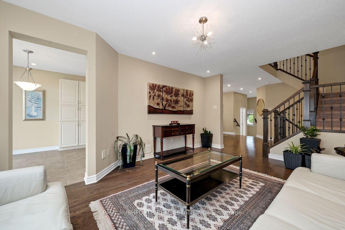Photo 8 of 117 Lerta Way, Ottawa, Avalon West — HOMEH