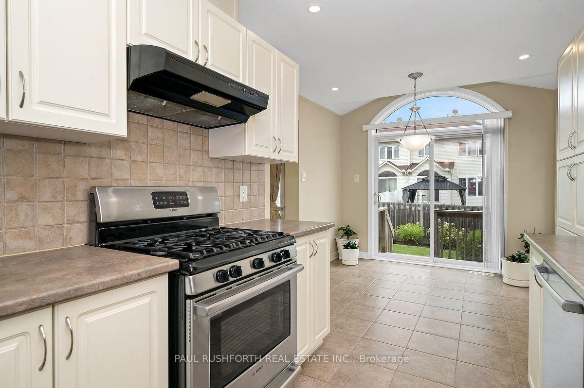 Photo 12 of 117 Lerta Way, Ottawa, Avalon West — HOMEH