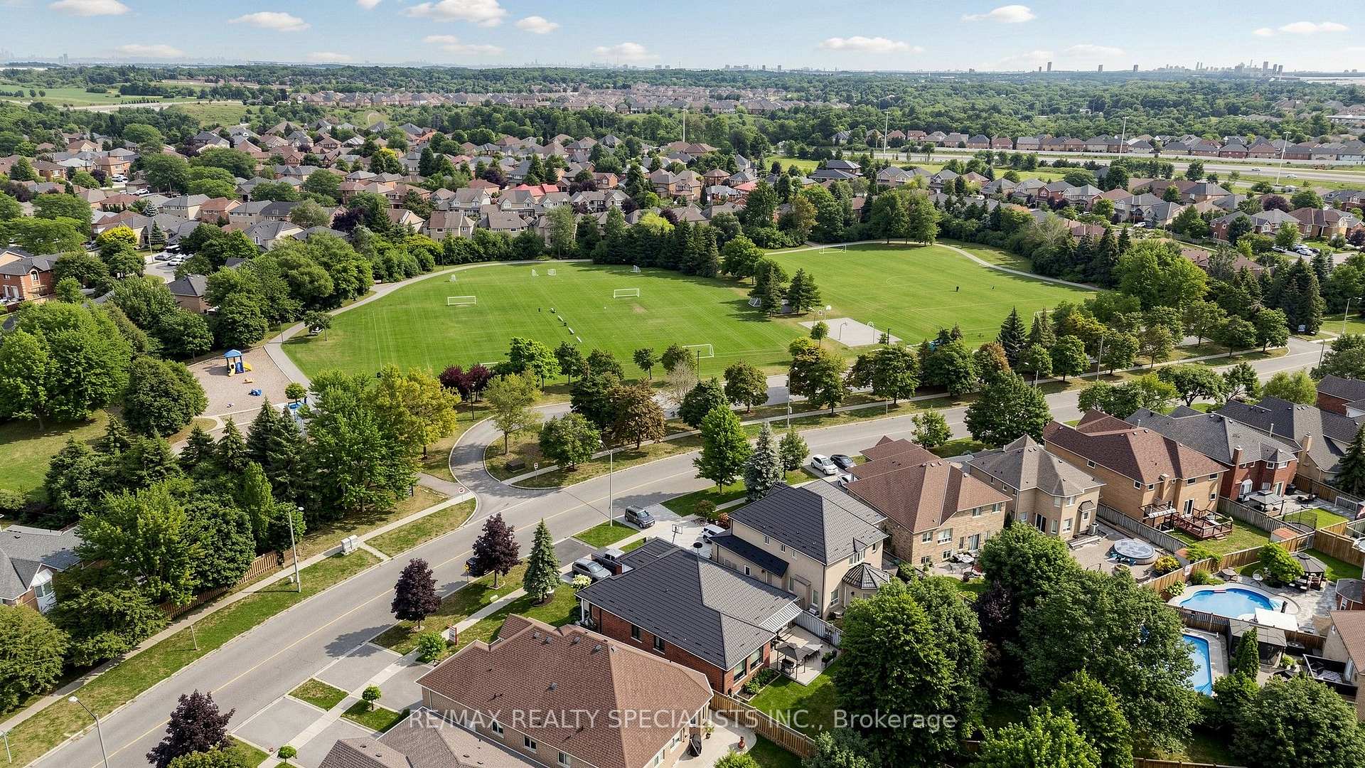 Photo 55 of 176 Royal Valley Drive, Caledon, Rural Caledon — HOMEH