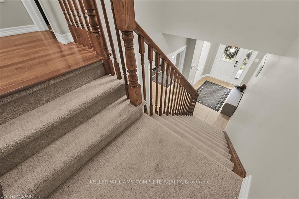 Photo 11 of 35 Willowbanks Terrace, Hamilton, Lakeshore — HOMEH