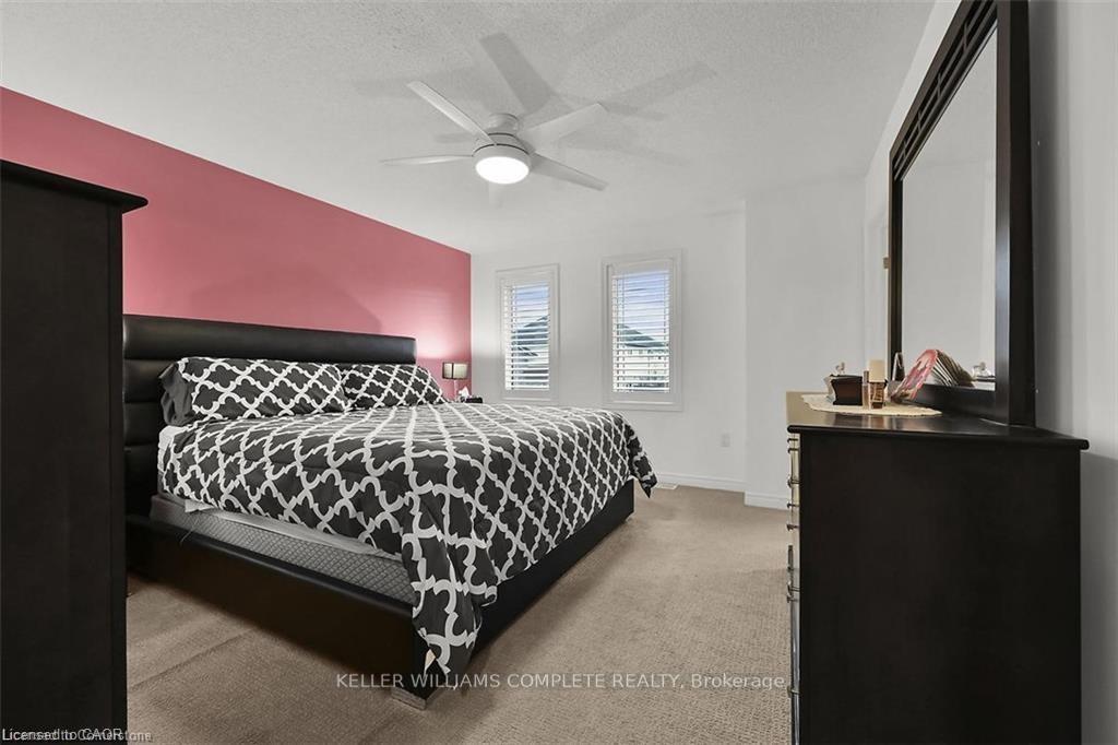 Photo 12 of 35 Willowbanks Terrace, Hamilton, Lakeshore — HOMEH