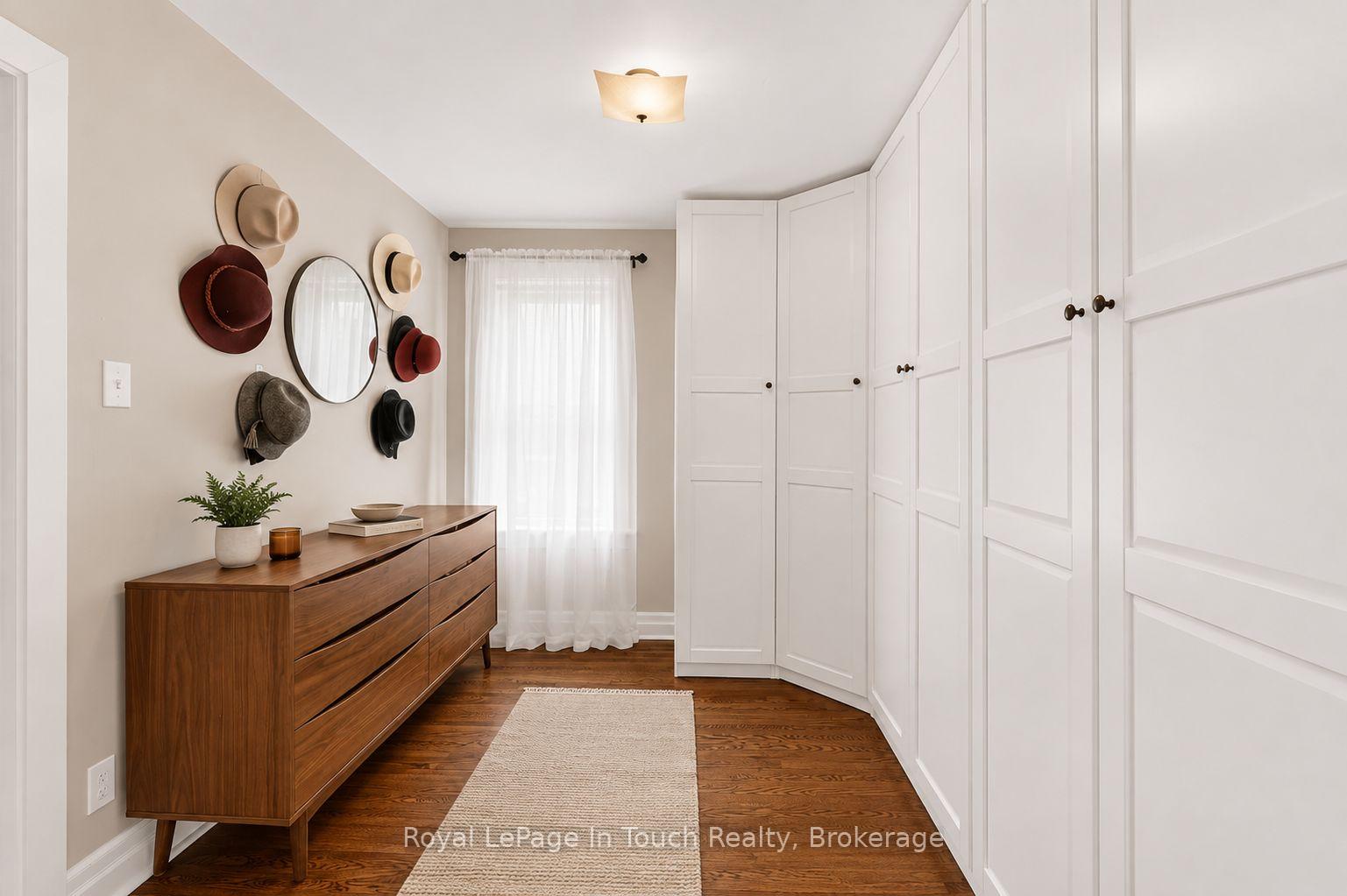 Photo 18 of 400 Russell Street, Midland — HOMEH