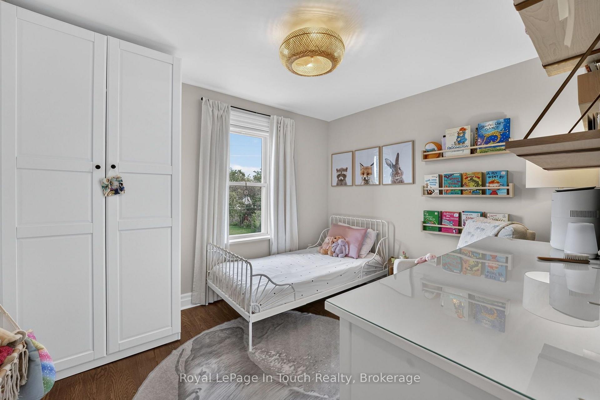 Photo 20 of 400 Russell Street, Midland — HOMEH